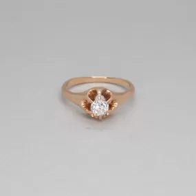 14K Vintage Petite Diamond Ring