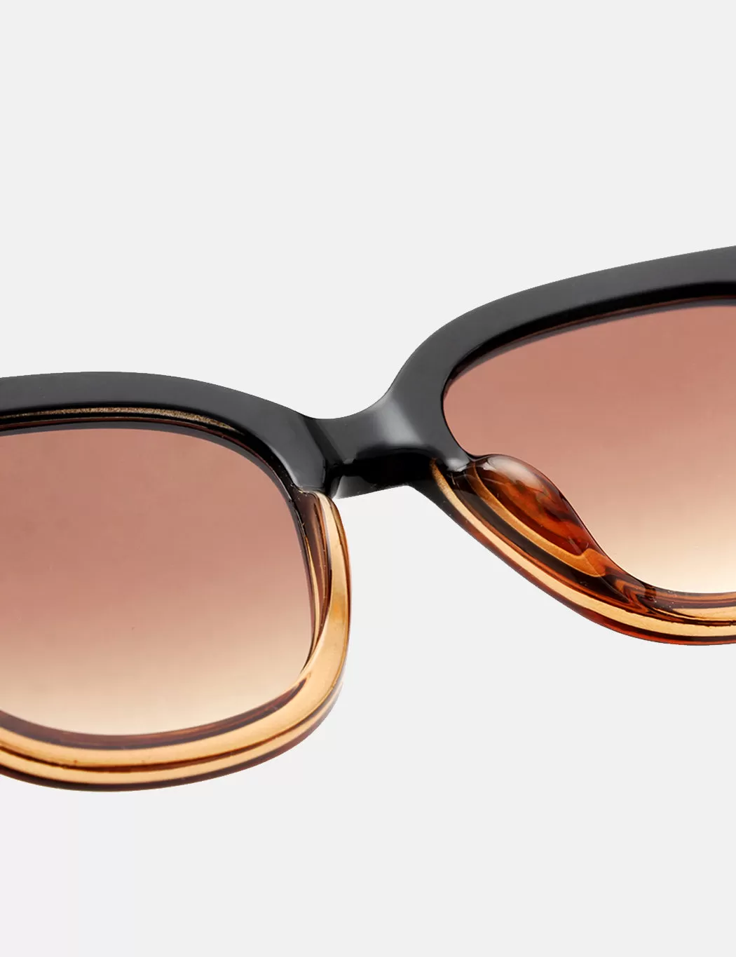 A. Kjaerbede Billy Sunglasses - Black/Brown Transparent