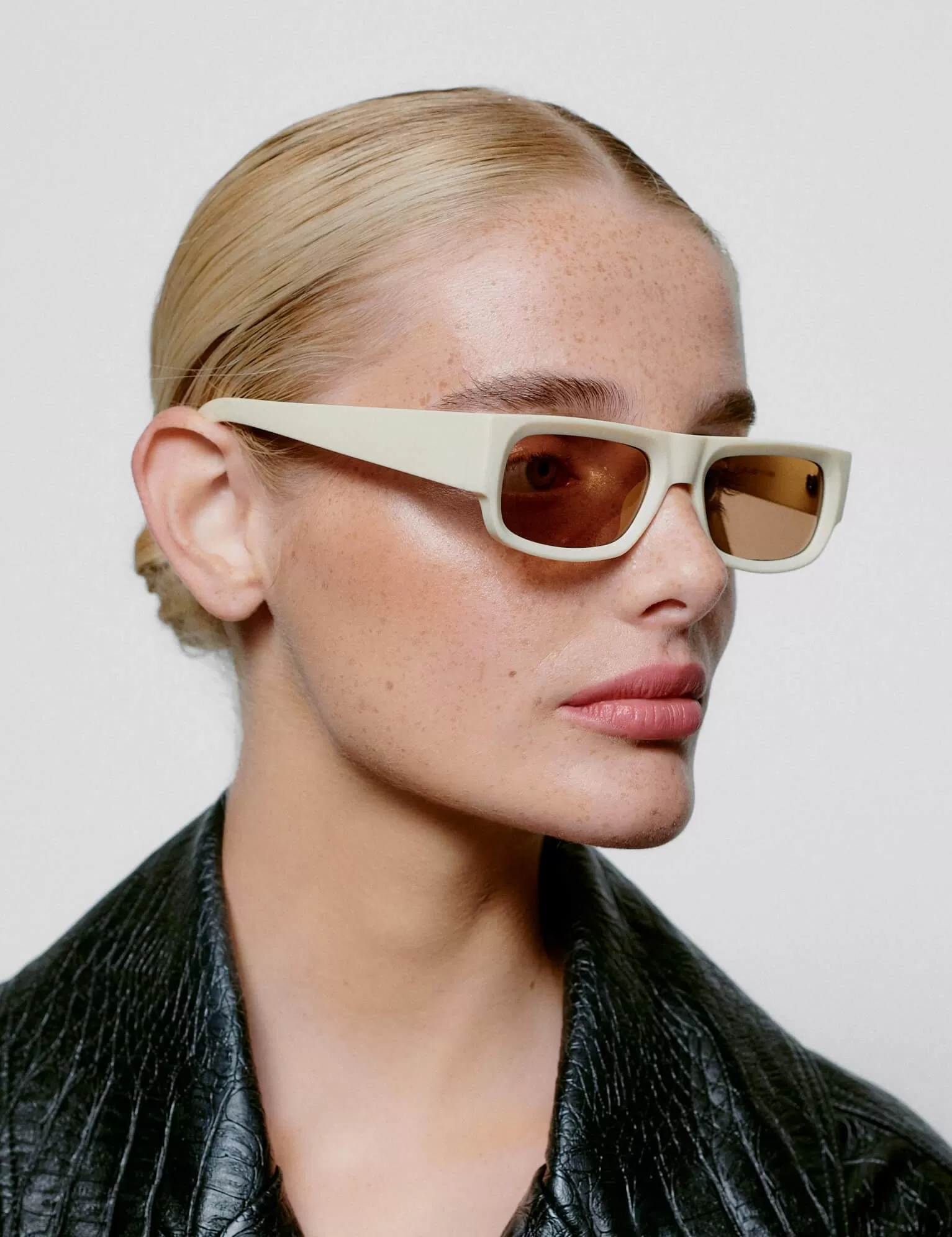 A. Kjaerbede Jean Sunglasses - Cream