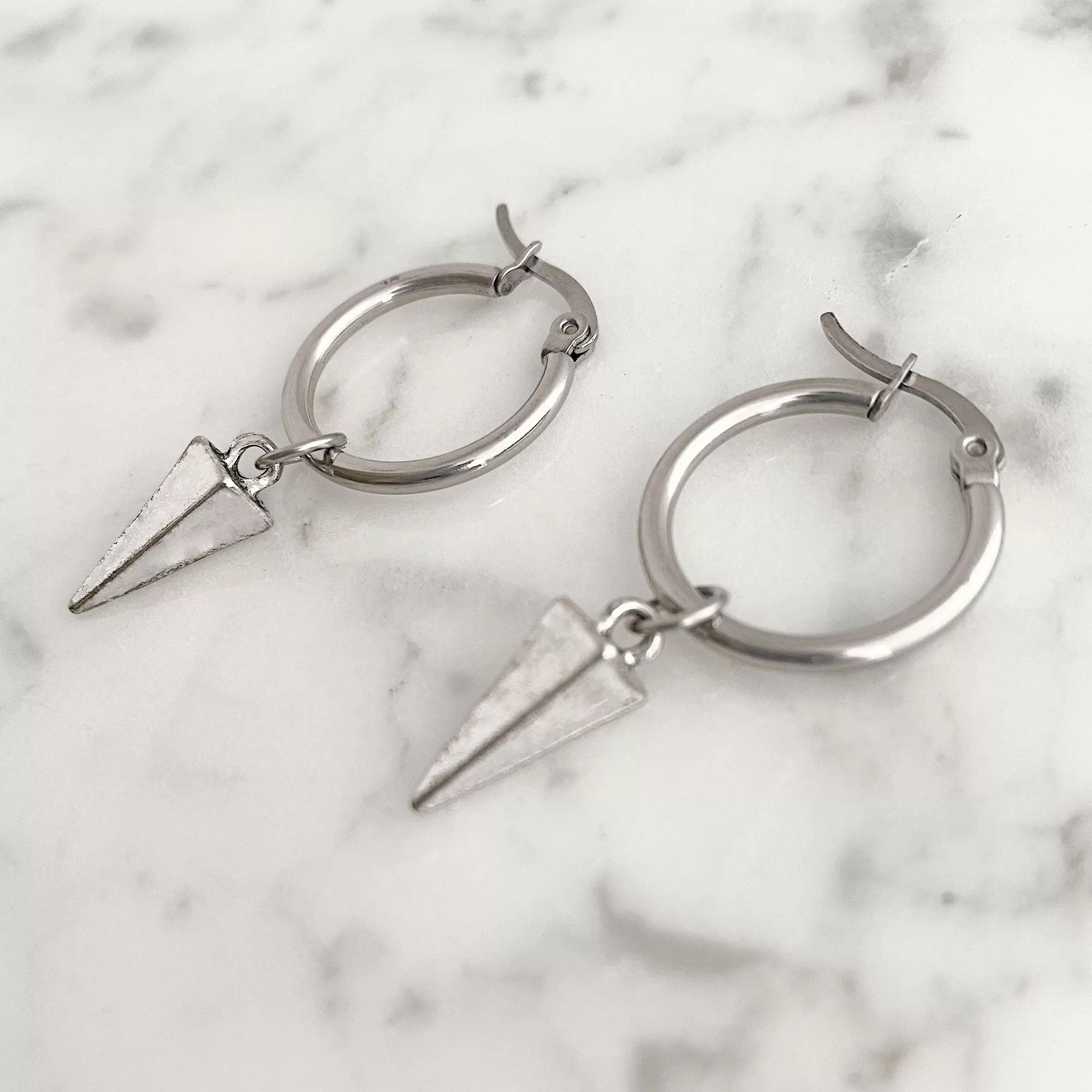 ARLYSS silver spike hoop earrings