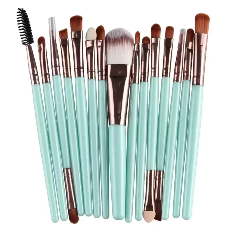 ’Chic Glamour Brushes: Professional Makeup Kit’