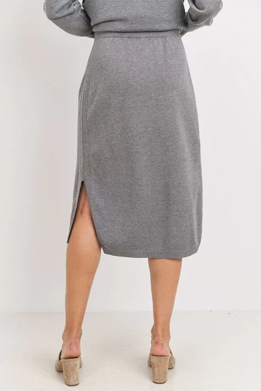 Chic Sweater Pencil Skirt in Gray