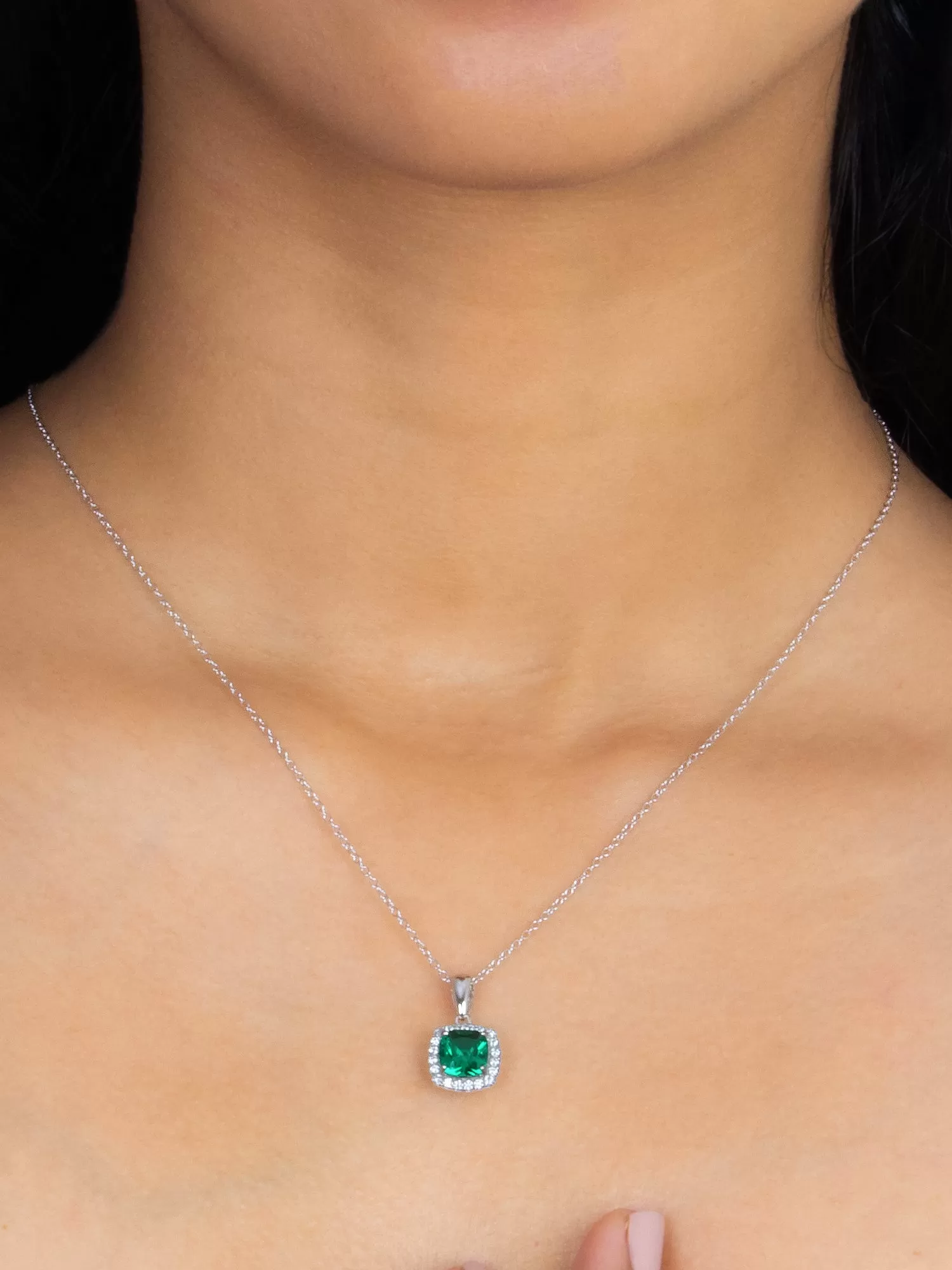 Cushion Cut Emerald Pendant With 925 Silver Chain