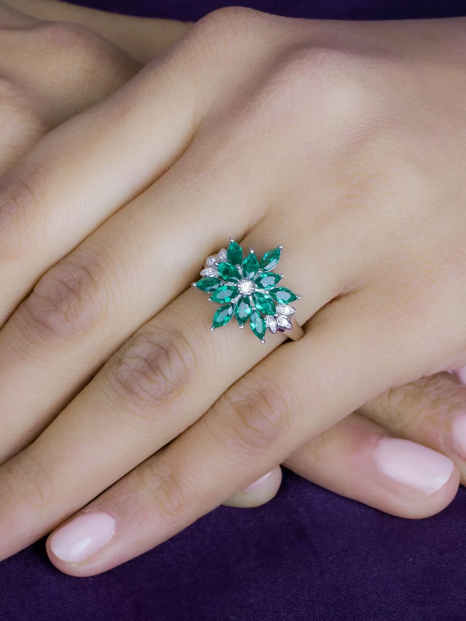 Emerald Flower Ring In Silver