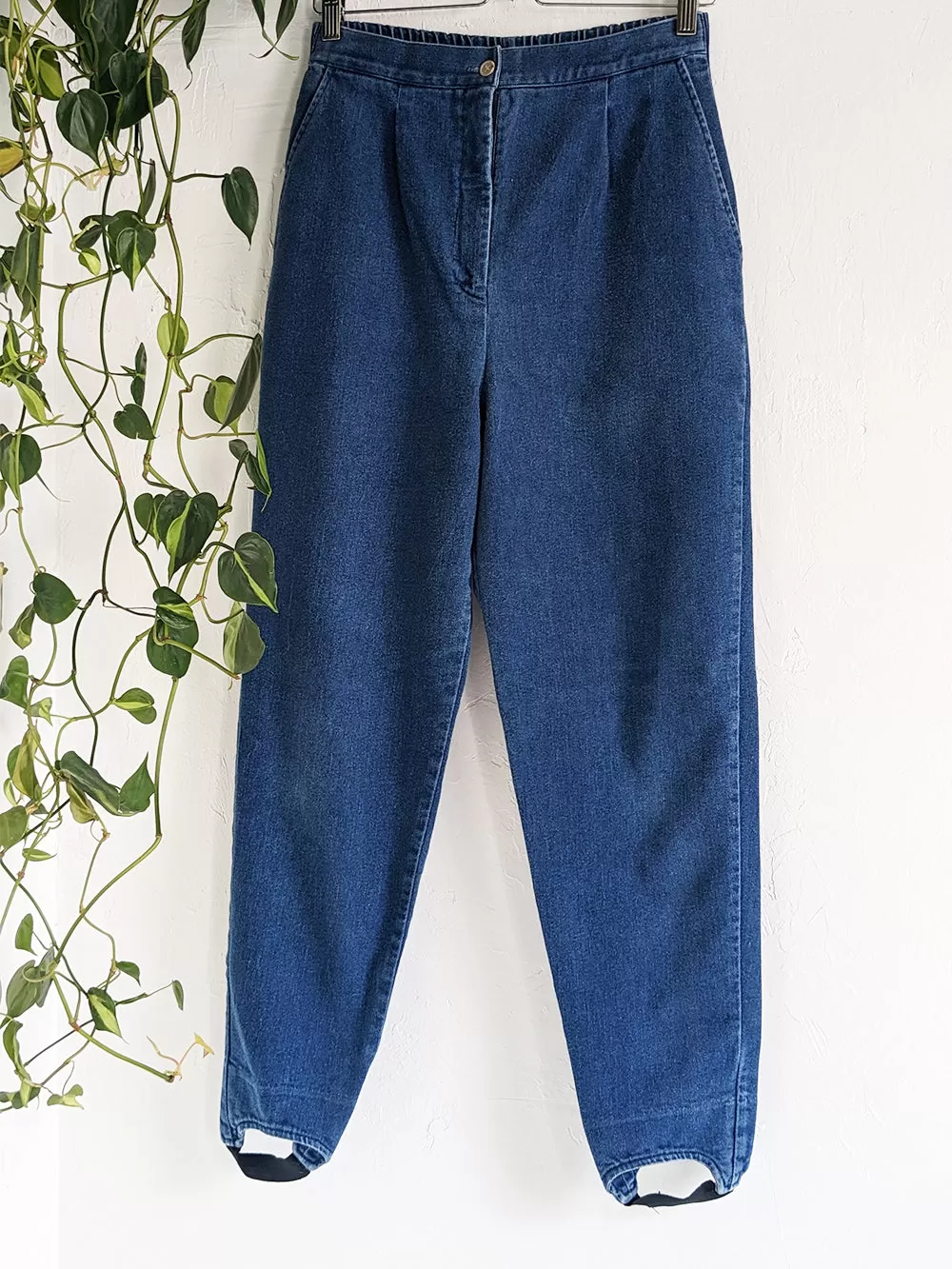 HR Dark Wash Denim Stirrup Leggins