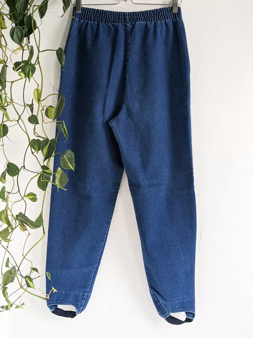 HR Dark Wash Denim Stirrup Leggins