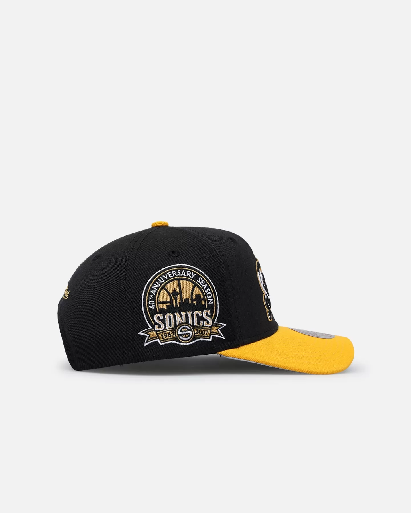 Mitchell & Ness Seattle SuperSonics Enter The Dragon Pro Crown Snapback Black/Ochre