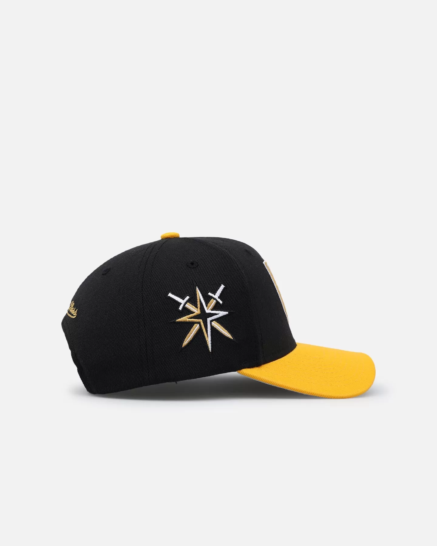 Mitchell & Ness Vegas Golden Knights Enter The Dragon Pro Crown Snapback Black/Ochre