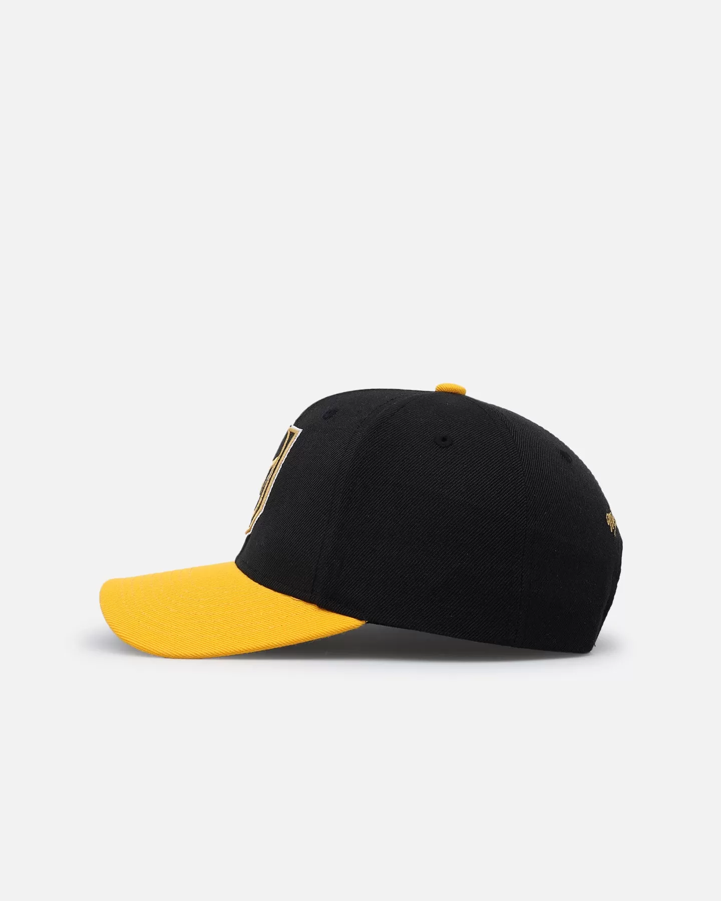 Mitchell & Ness Vegas Golden Knights Enter The Dragon Pro Crown Snapback Black/Ochre