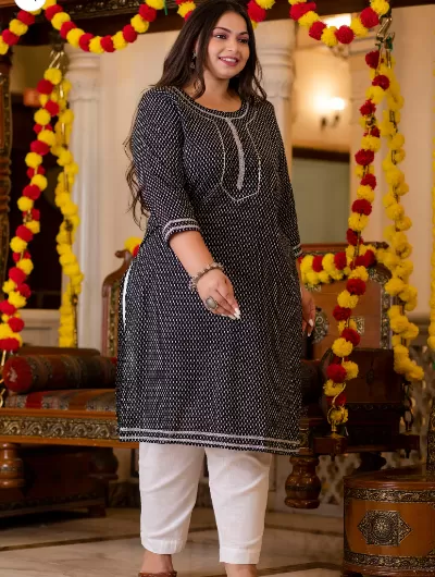 Plus Size Black White Side Slit Straight Kurti