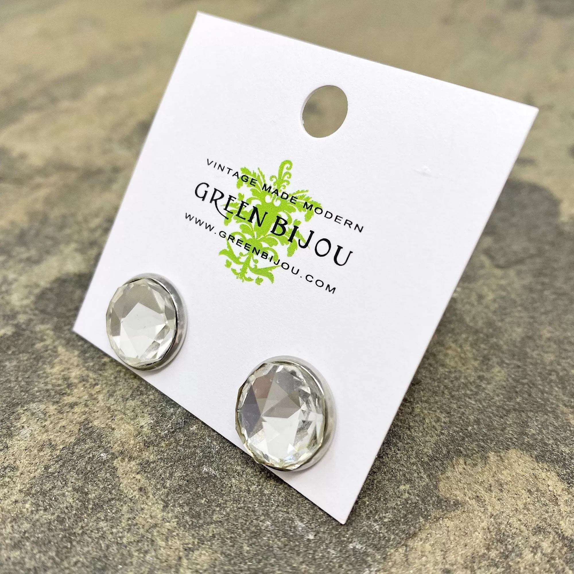 RONA faceted Czech crystal studs