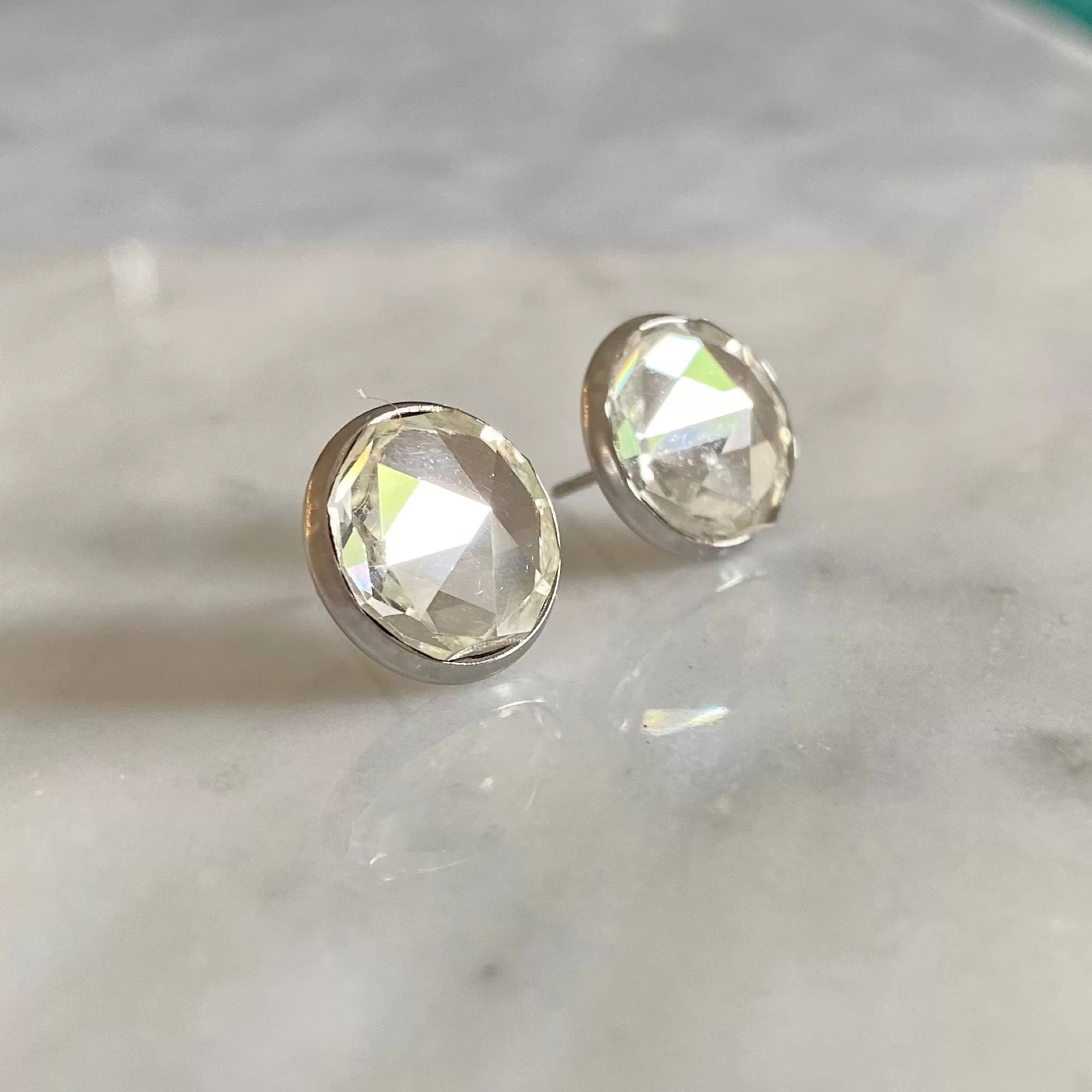 RONA faceted Czech crystal studs