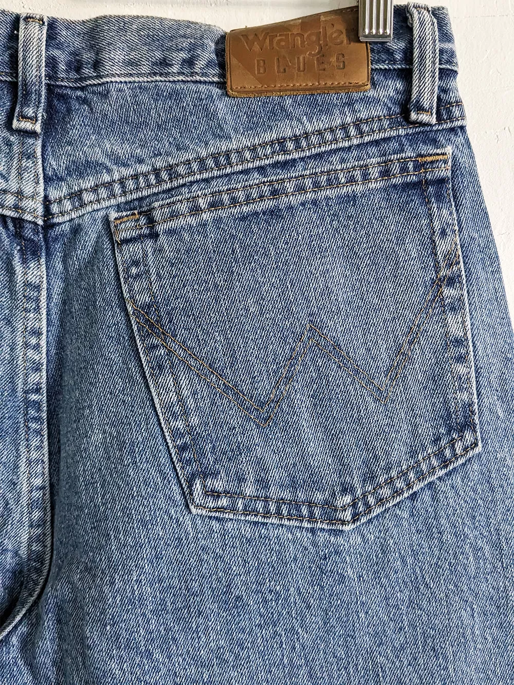 Wrangler Blues Medium Wash Jeans